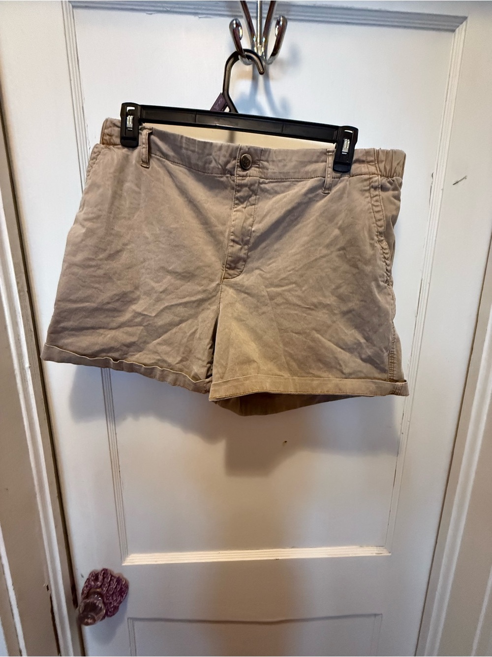 Old Navy Women's casual khaki shorts